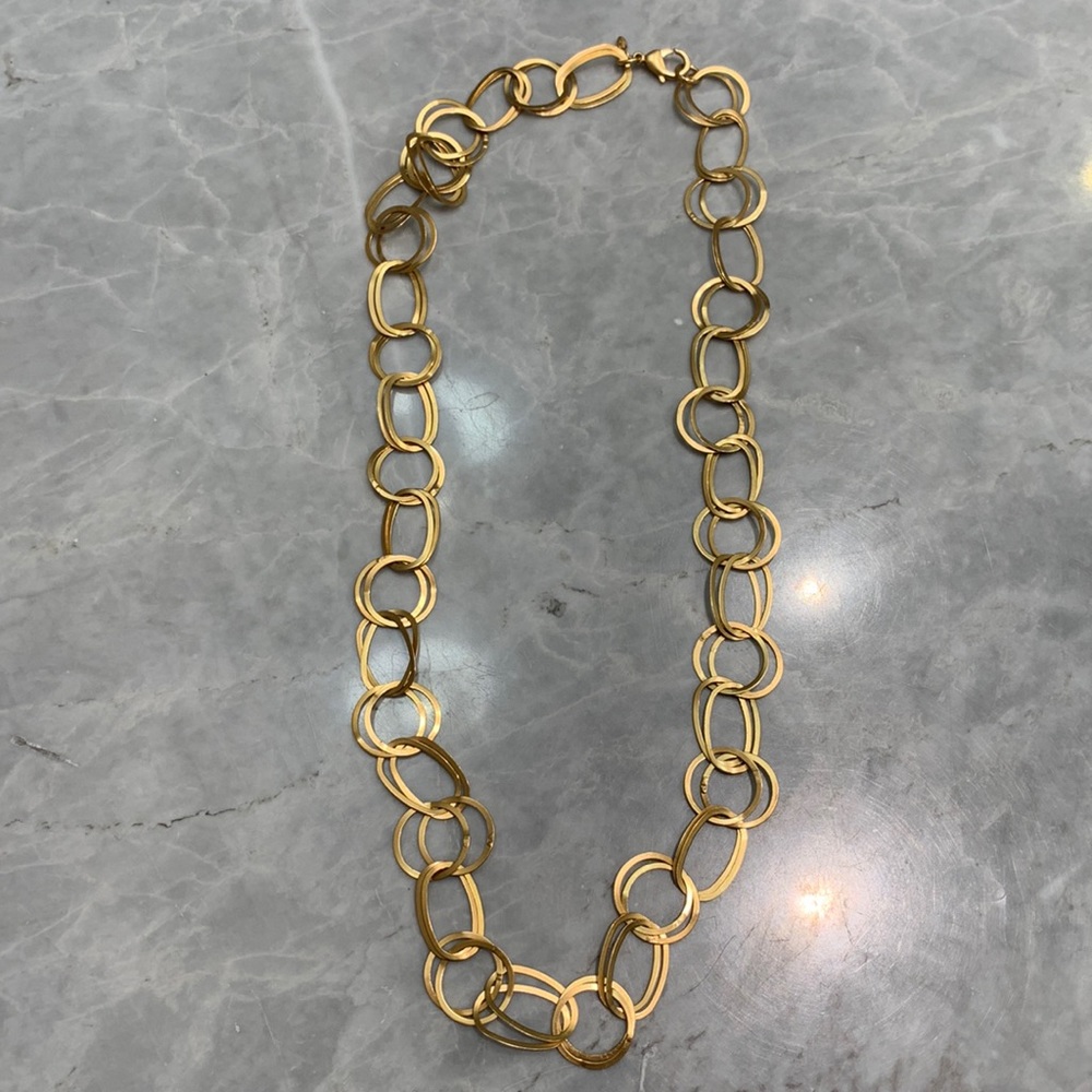 Gold chain necklace